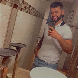 Meet your Posher, Daniel